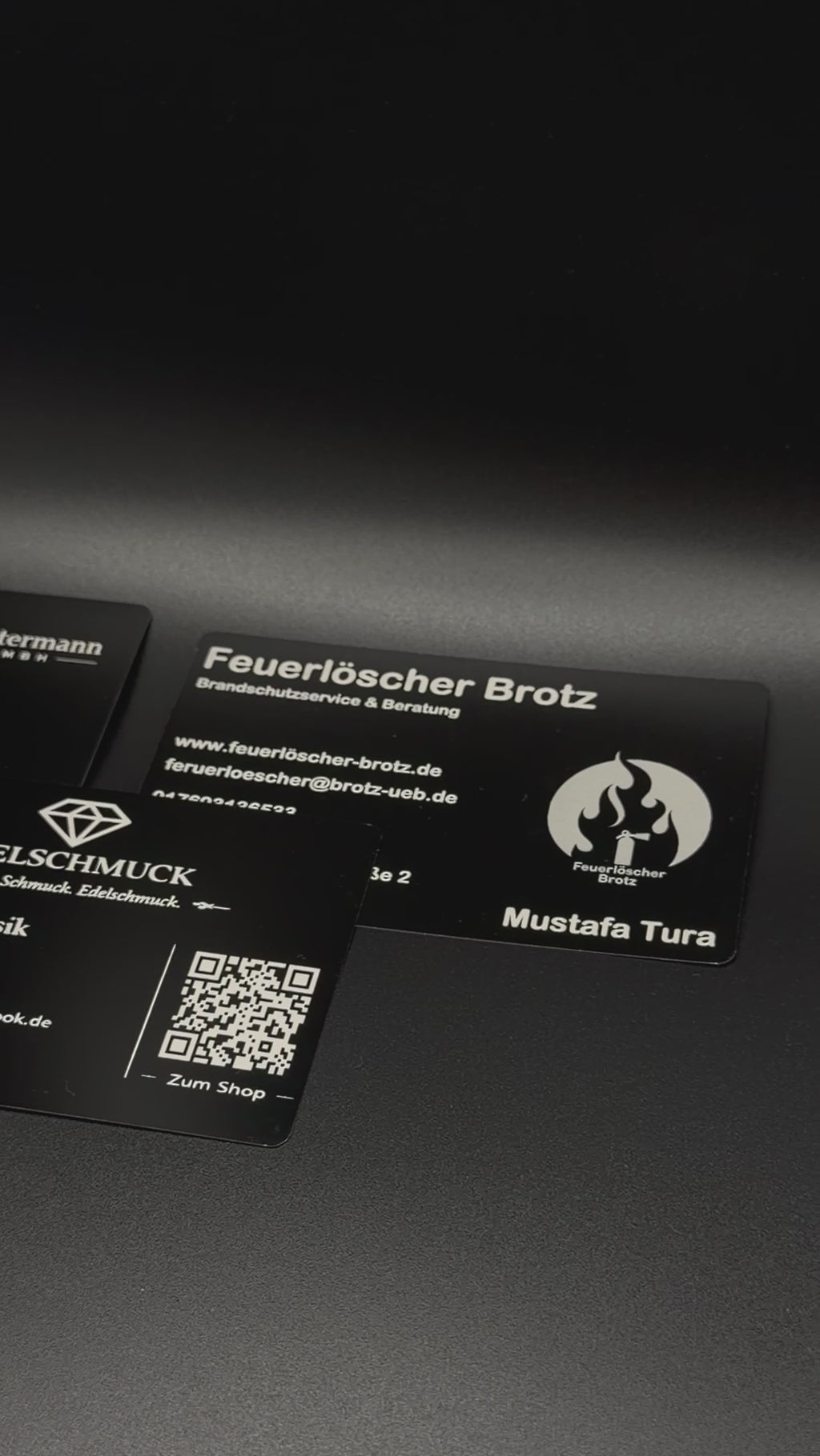 Premium Metall-Visitenkarte mit Gravur – Individuelles Luxus Design